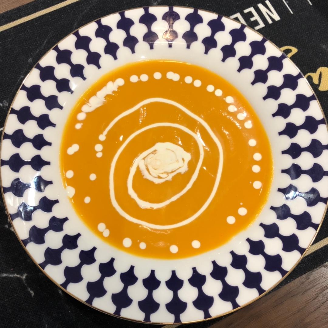 奶油南瓜汤