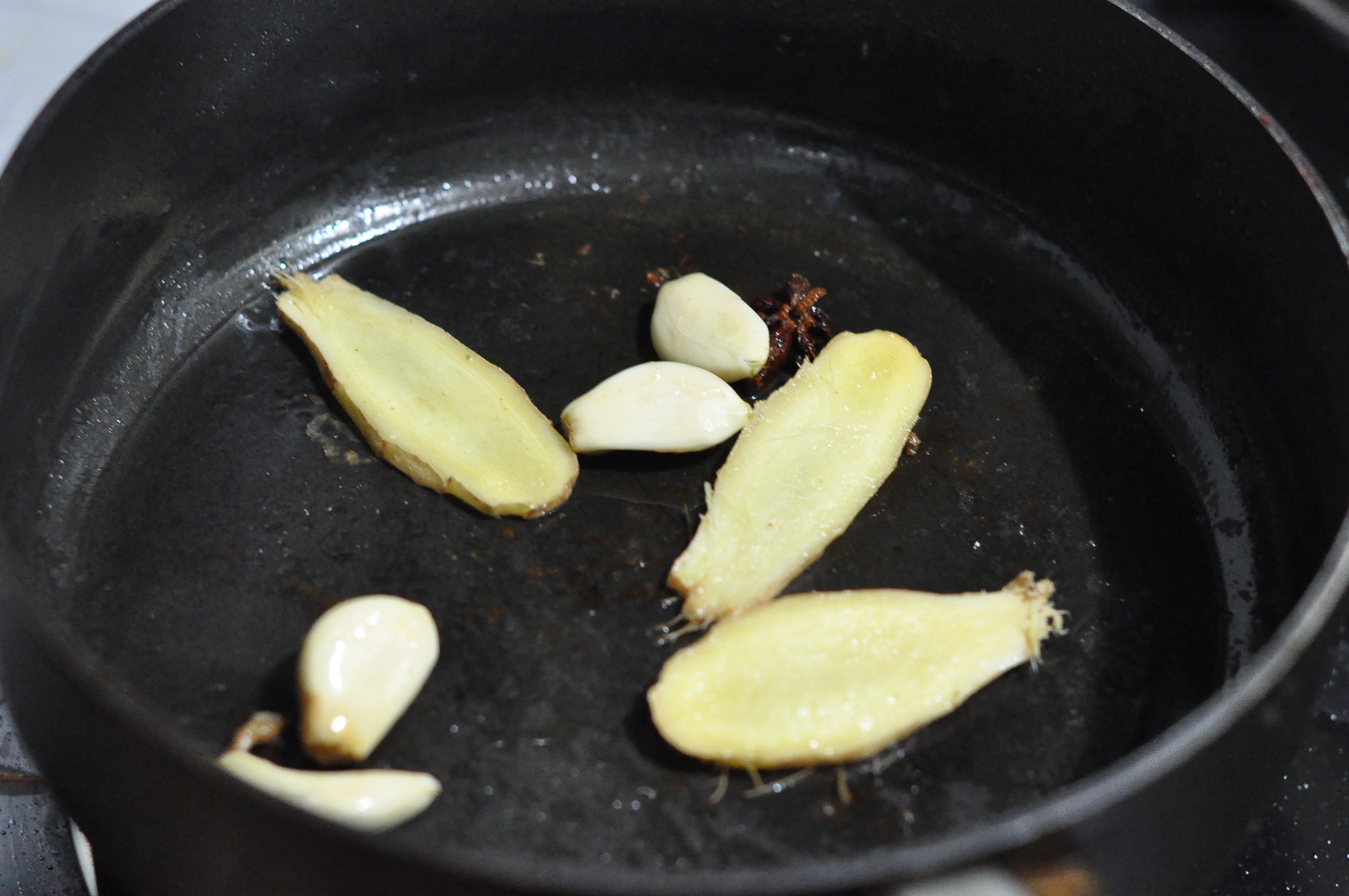 南乳黄豆焖牛尾#秋季保胃战#的做法 步骤4