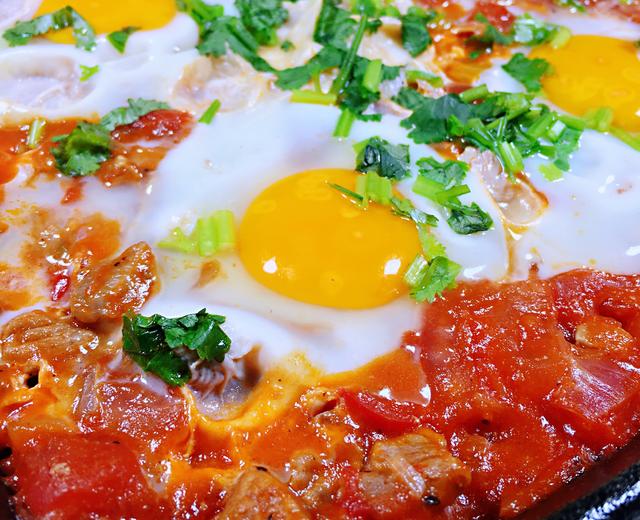 Shakshuka北非蛋/番茄炖蛋·一锅炖速手菜的做法