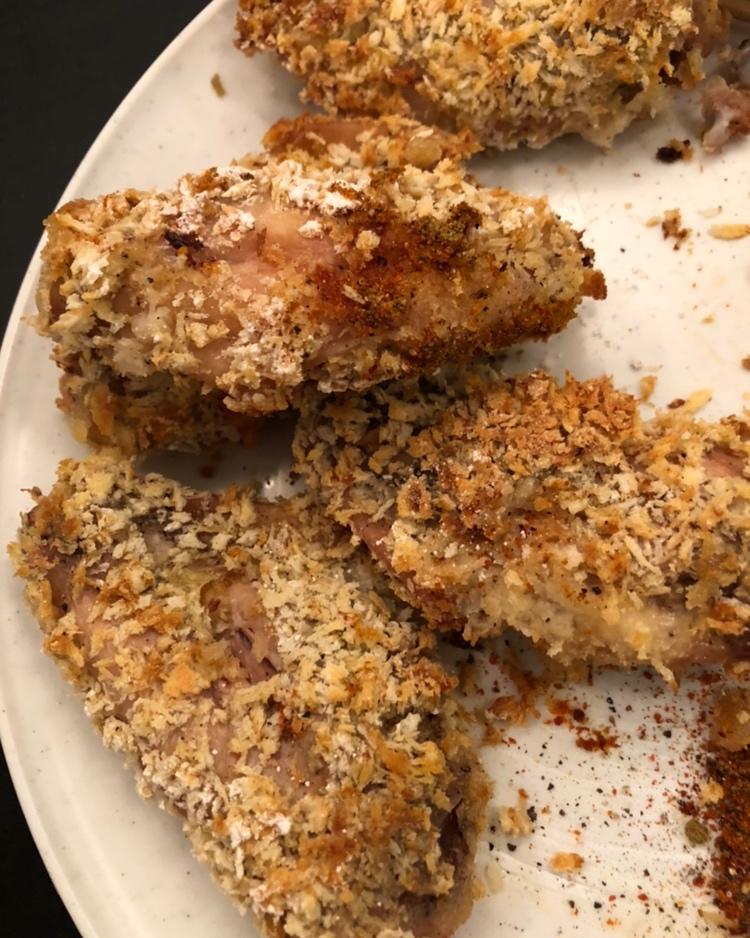面包糠烤鸡翅