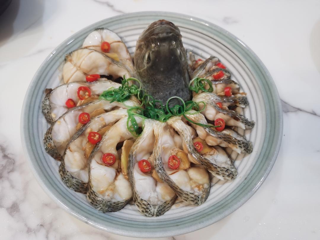 年夜饭系列之孔雀开屏清蒸鲈鱼
