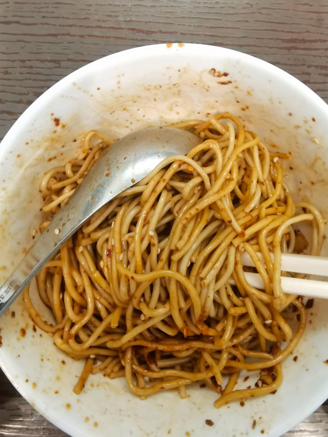 十分钟做好一盘开胃凉拌面～太好吃啦