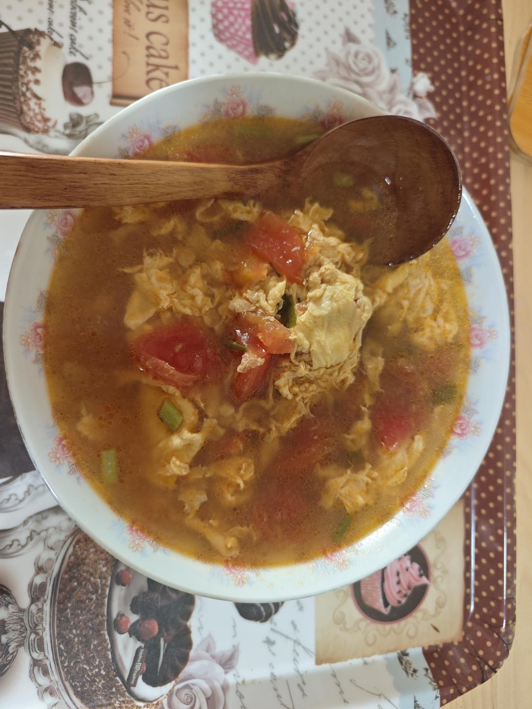 【跟我做不会错】简单又好喝的西红柿鸡蛋汤，家常又营养哦