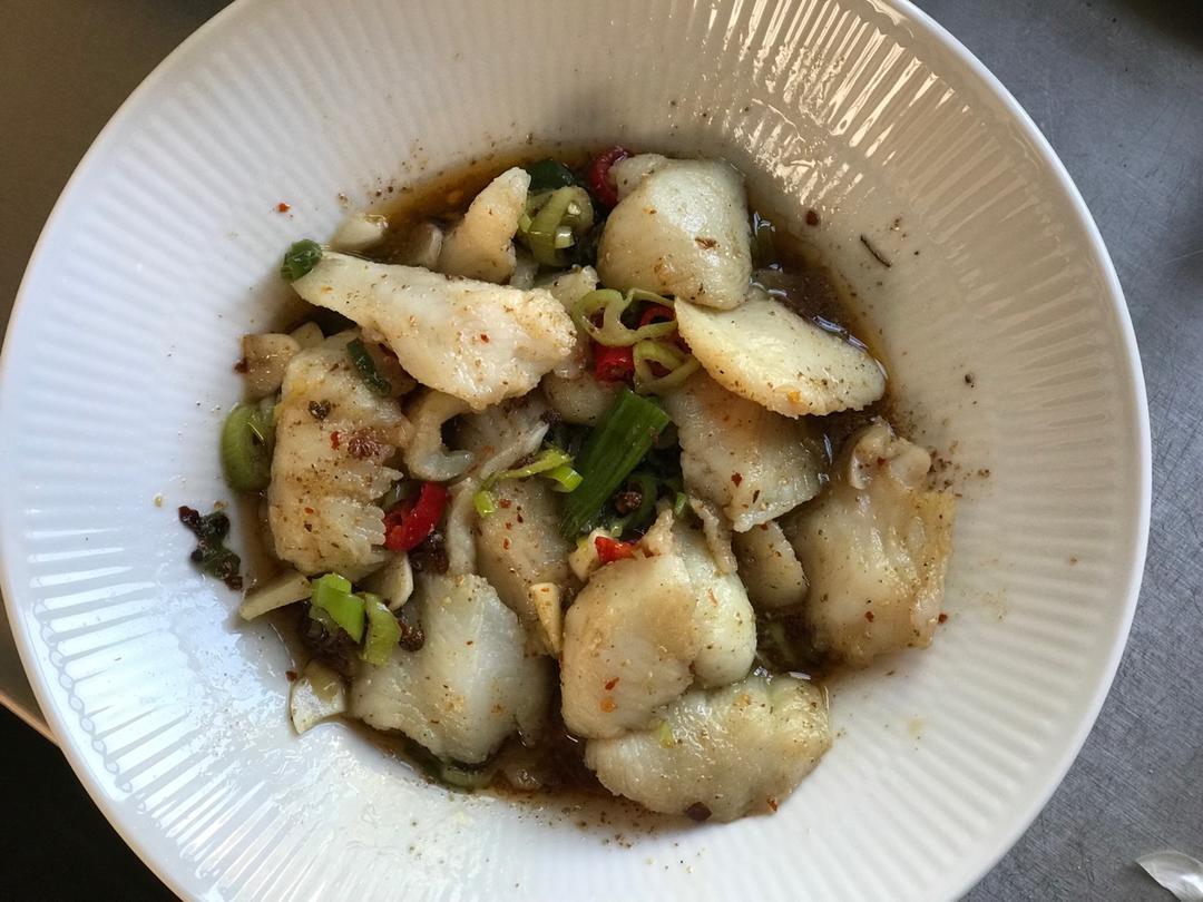 超简单椒麻巴沙鱼