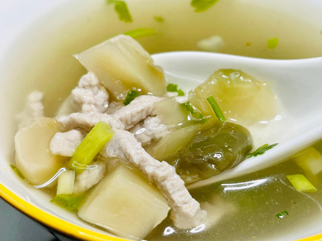 榨菜肉丝汤