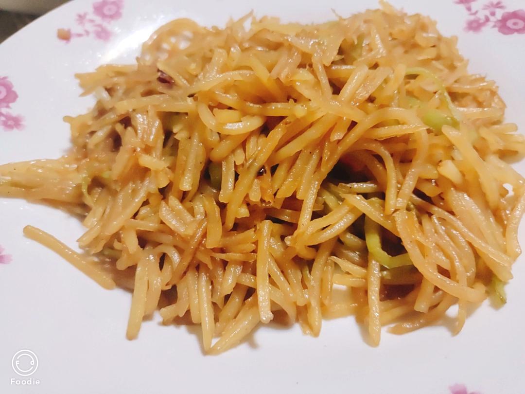 酸辣土豆丝的家常做法 超级下饭
