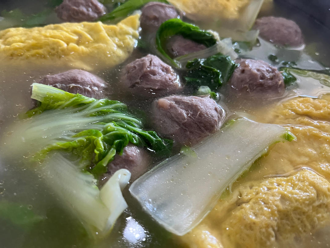 小白菜丸子汤