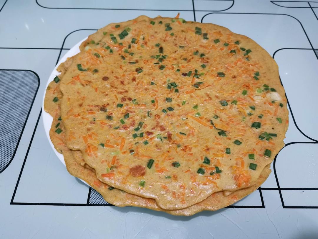 胡萝卜葱花鸡蛋饼