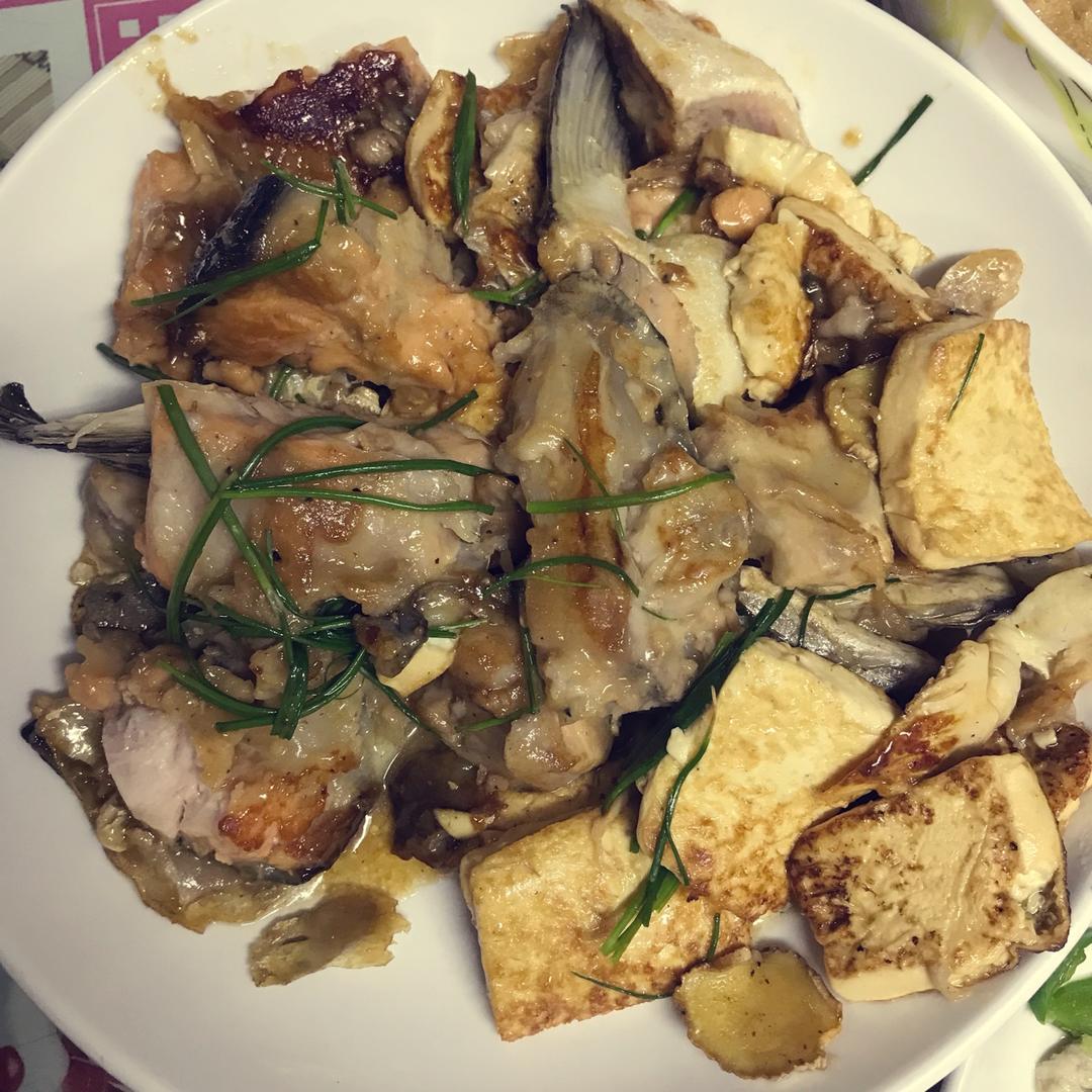 三文鱼烧豆腐