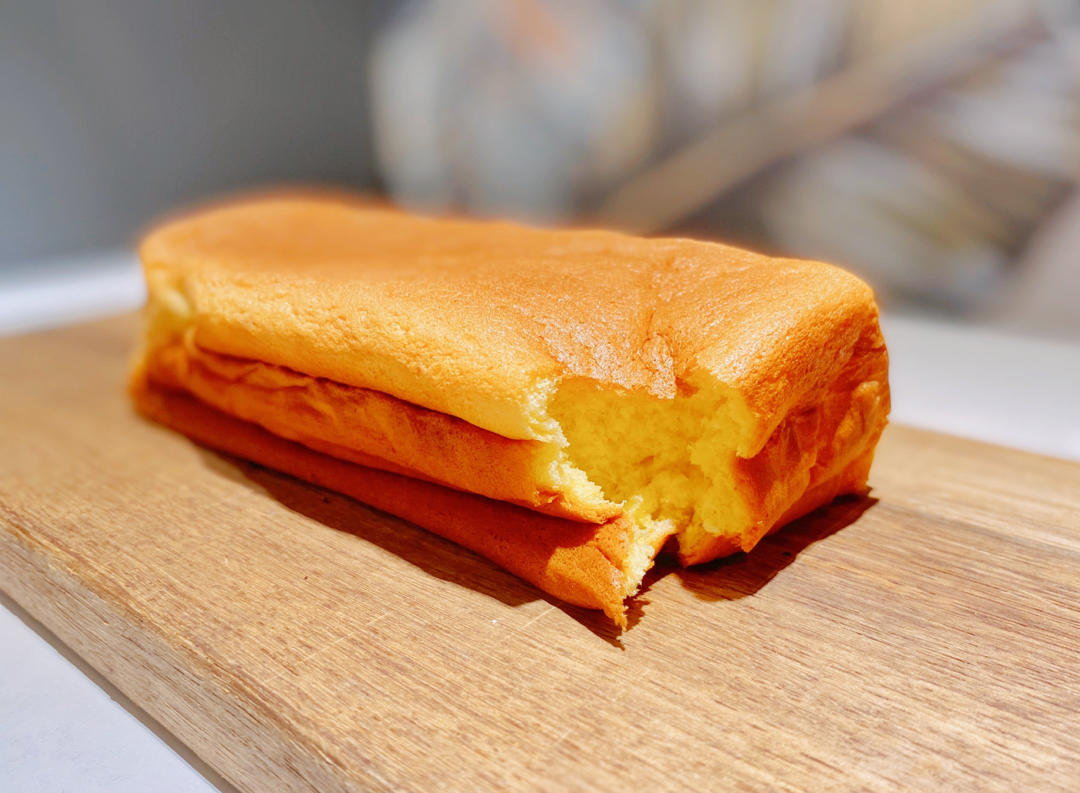 消耗蛋黄！五分钟做出好利来同款蜂蜜凹蛋糕！