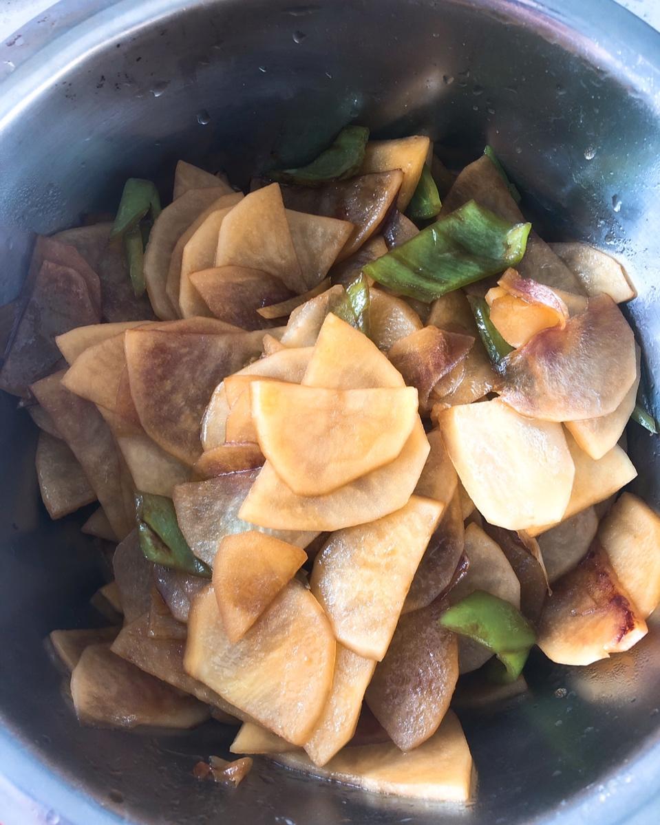 土豆片炒青椒（懒人清淡版）