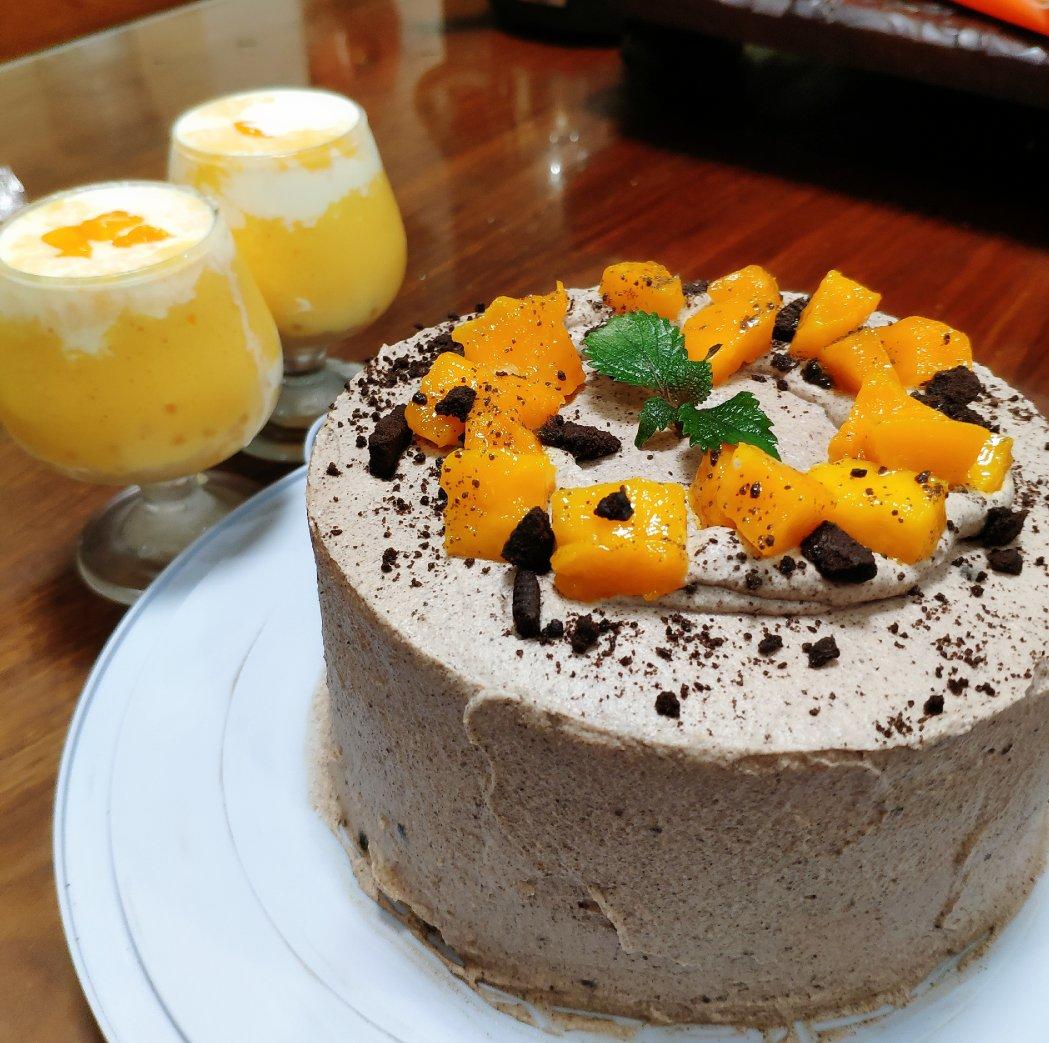 草莓奥利奥漩涡蛋糕