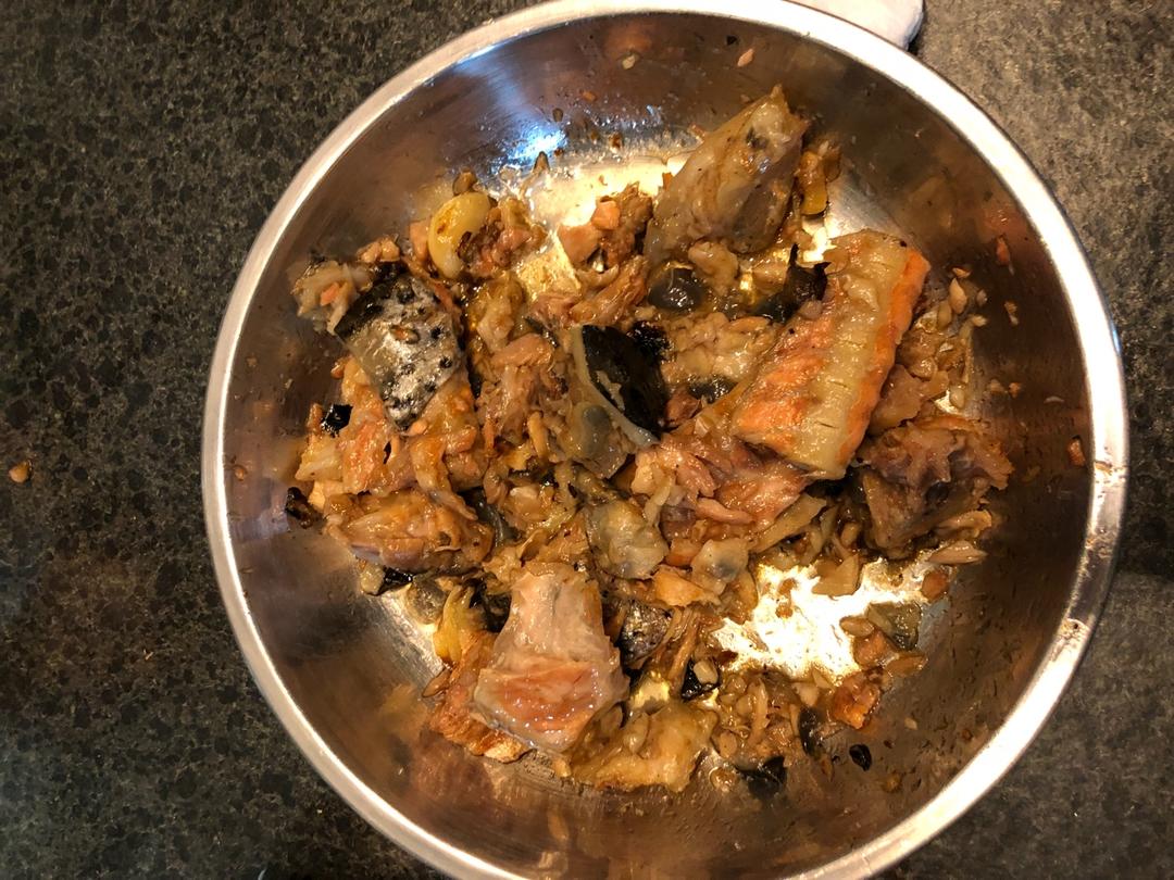 张亮砂锅鱼头—中餐厅