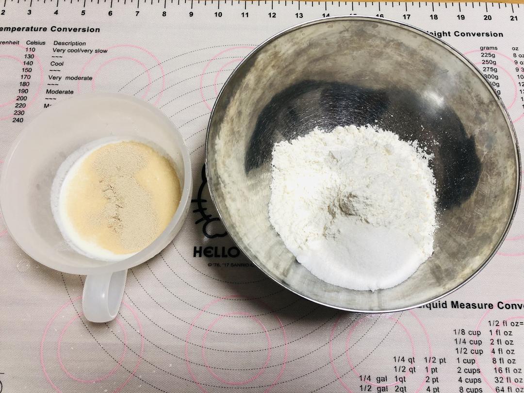 纯奶手撕吐司的做法 步骤1