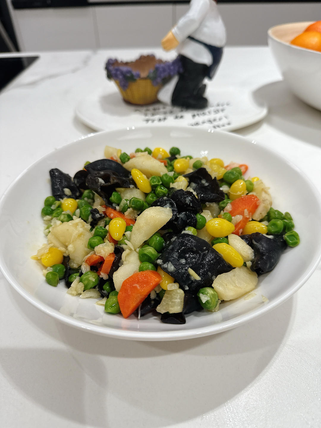 荸荠炒木耳胡萝卜白果（田园小炒）