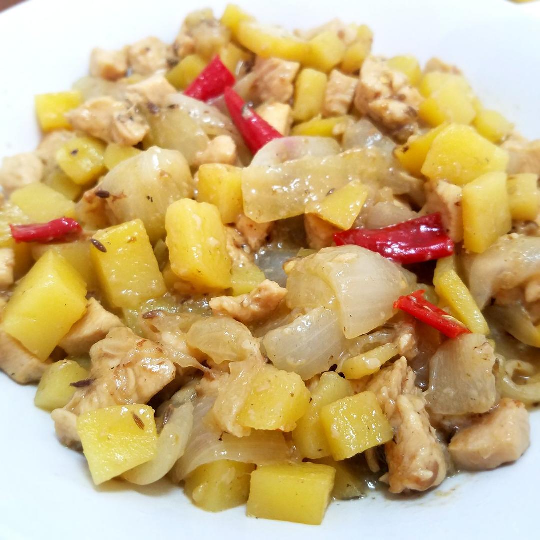 鸡胸肉炖土豆