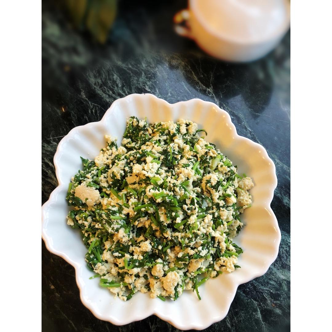 茼蒿小豆腐