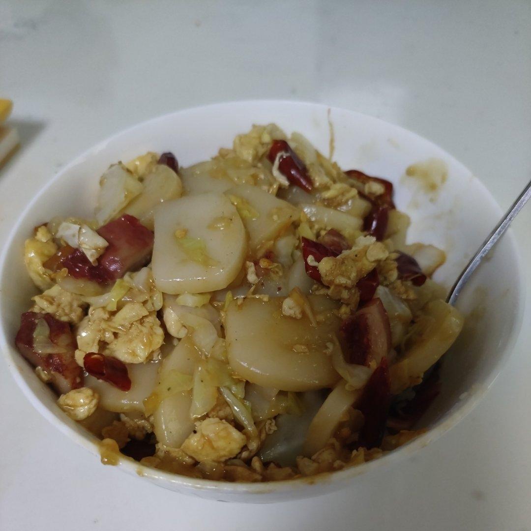 鸡蛋炒年糕                                    心里top1️⃣好吃的菜(简单快手)