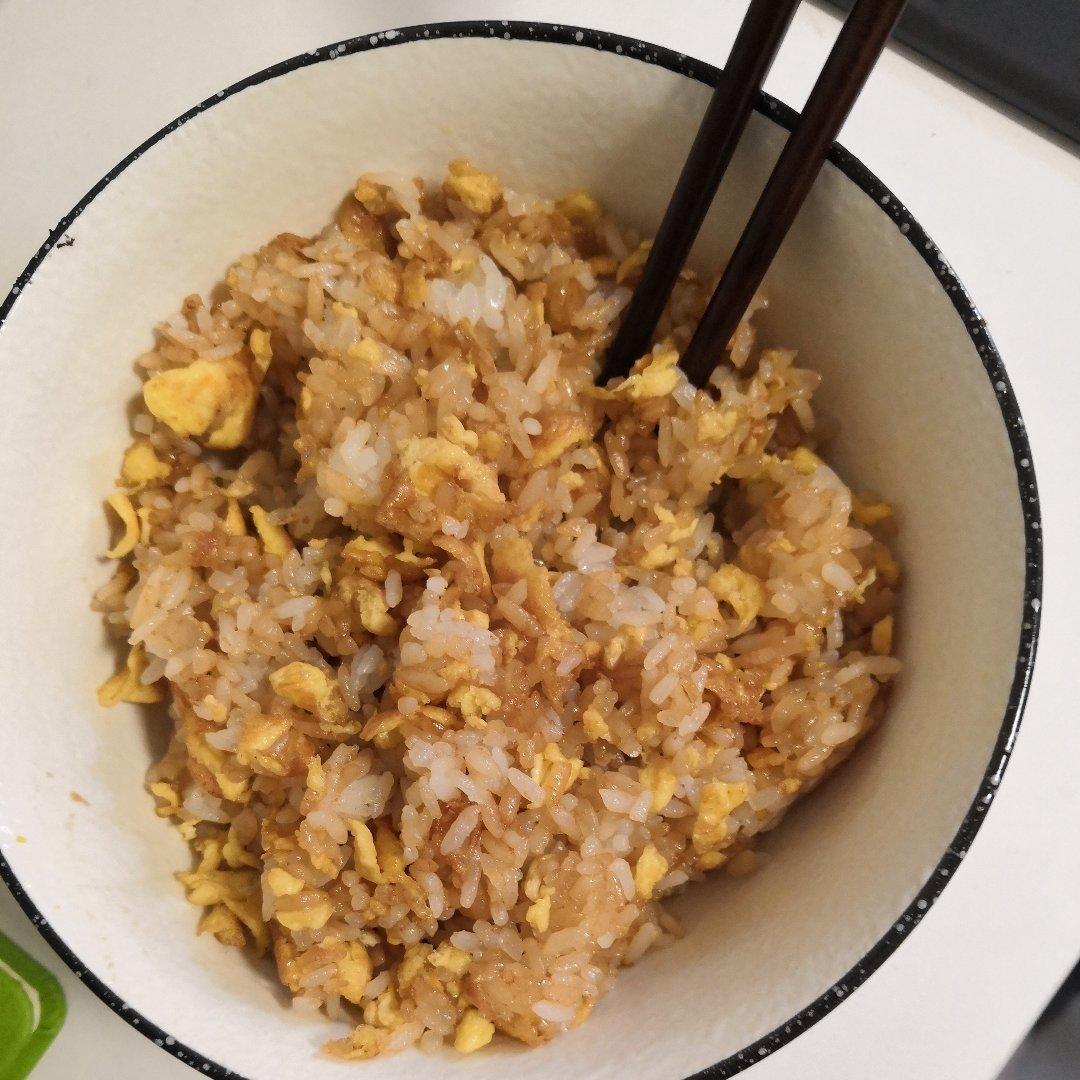 厨师长教你“蛋炒饭”如何做才好吃，答案都在这里面！