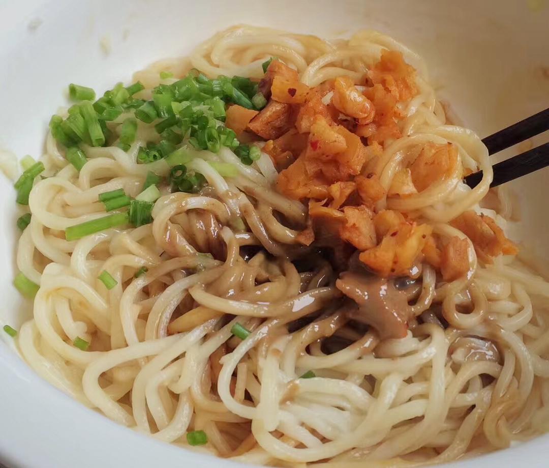 大师级武汉热干面
