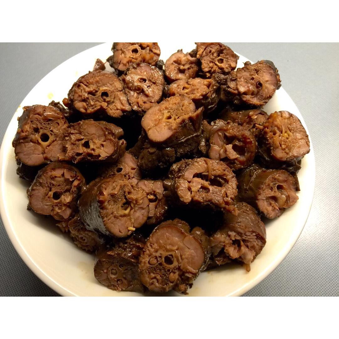 麻辣鸭脖