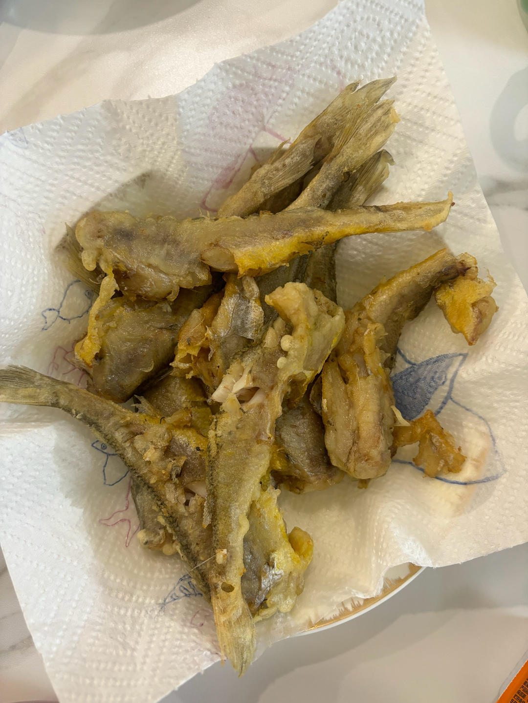 酥炸小黄花鱼