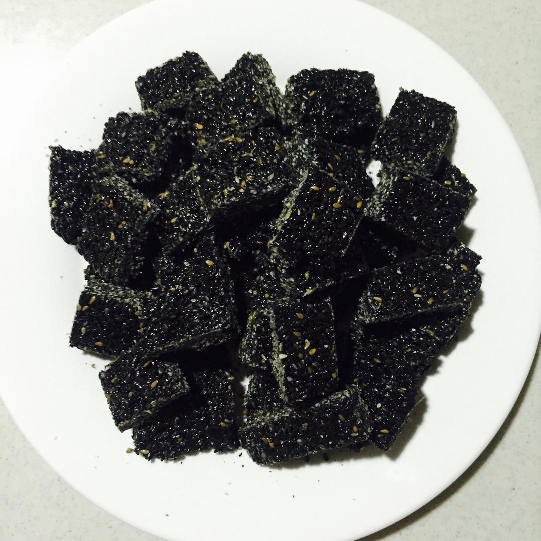 超级简单香酥芝麻片（不粘锅版）