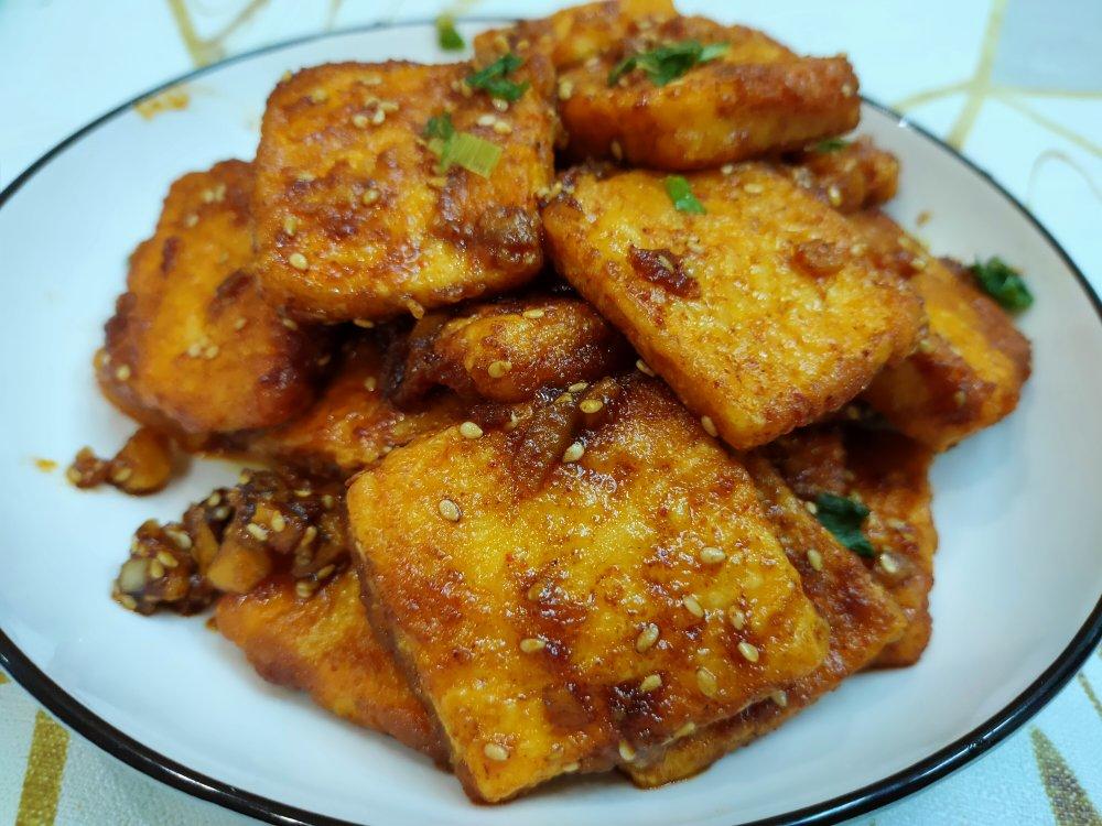 完胜路边摊：香煎孜然豆腐