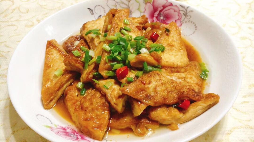 烟圈05做的焖煎豆腐