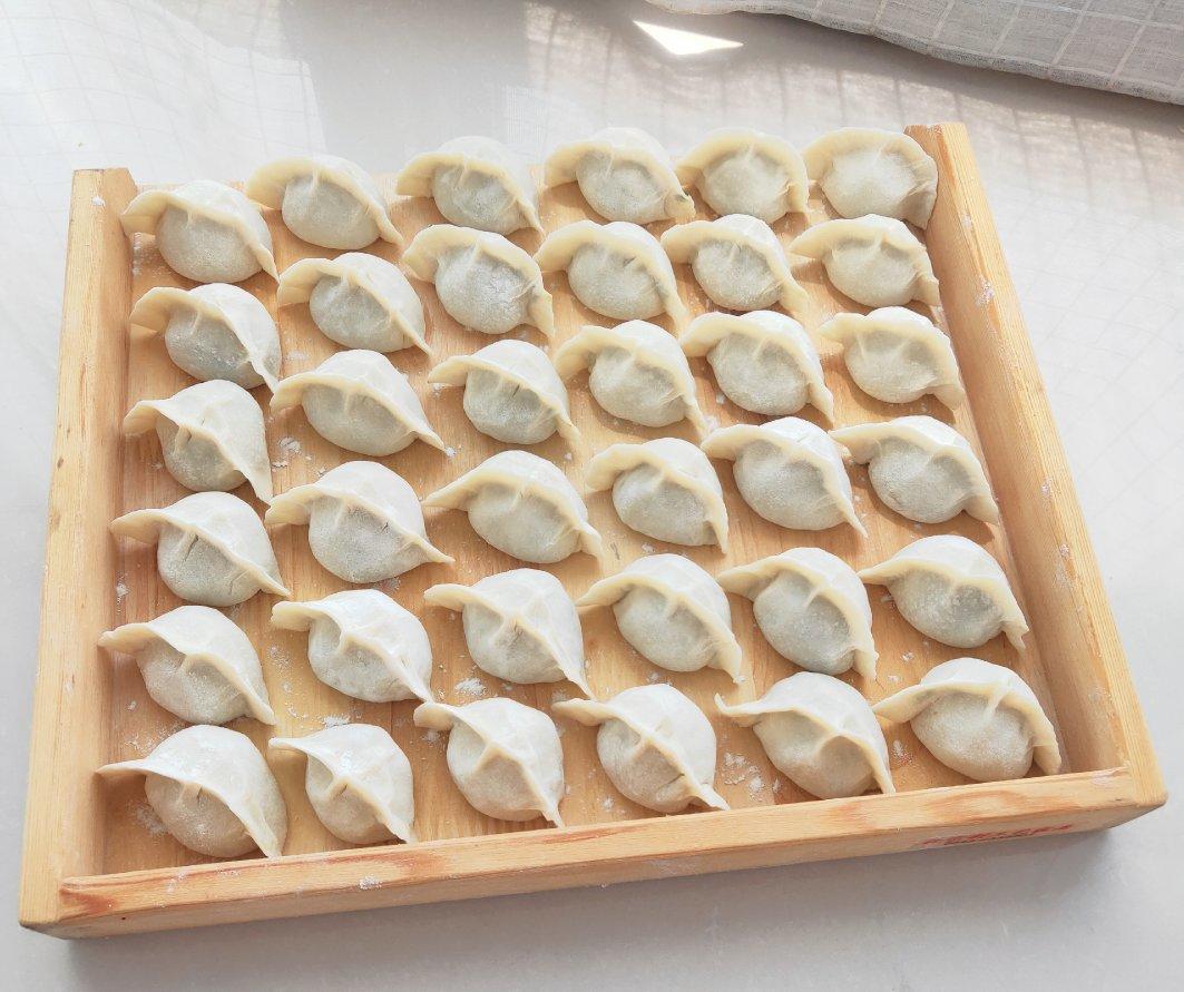 普通大肚饺子包法（内有羞答答小视频ヾ(@^▽^@)ノ　）