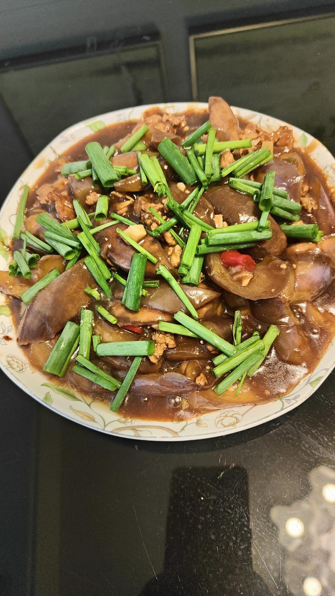 肉沫茄子（非油炸健康版）文末另附万能鱼香汁配方。