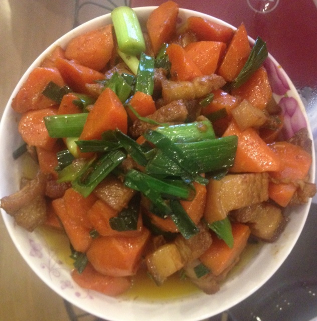 胡萝卜烧肉