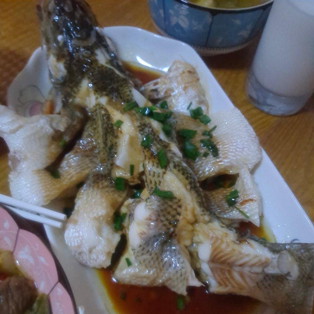 清蒸鲈鱼