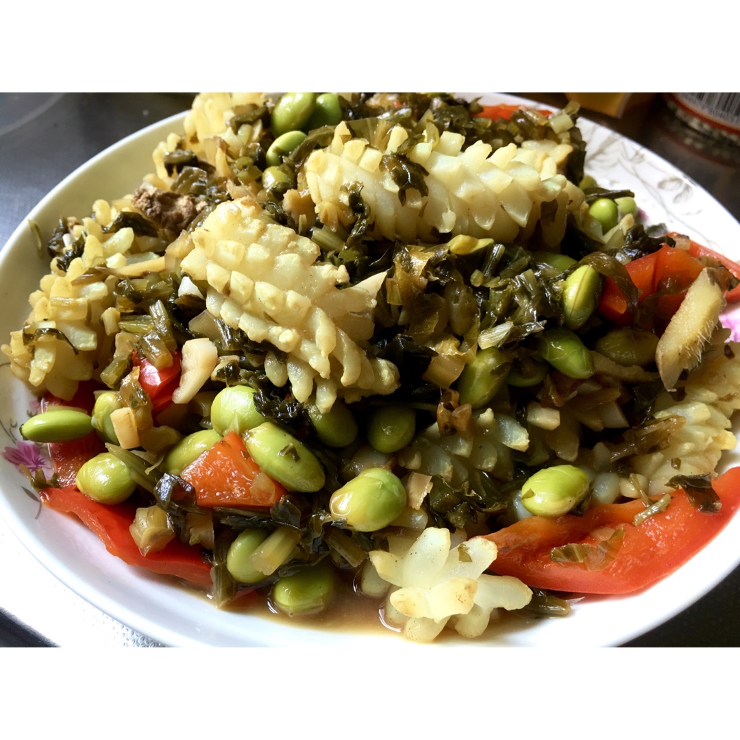 蚕豆雪菜炒目鱼