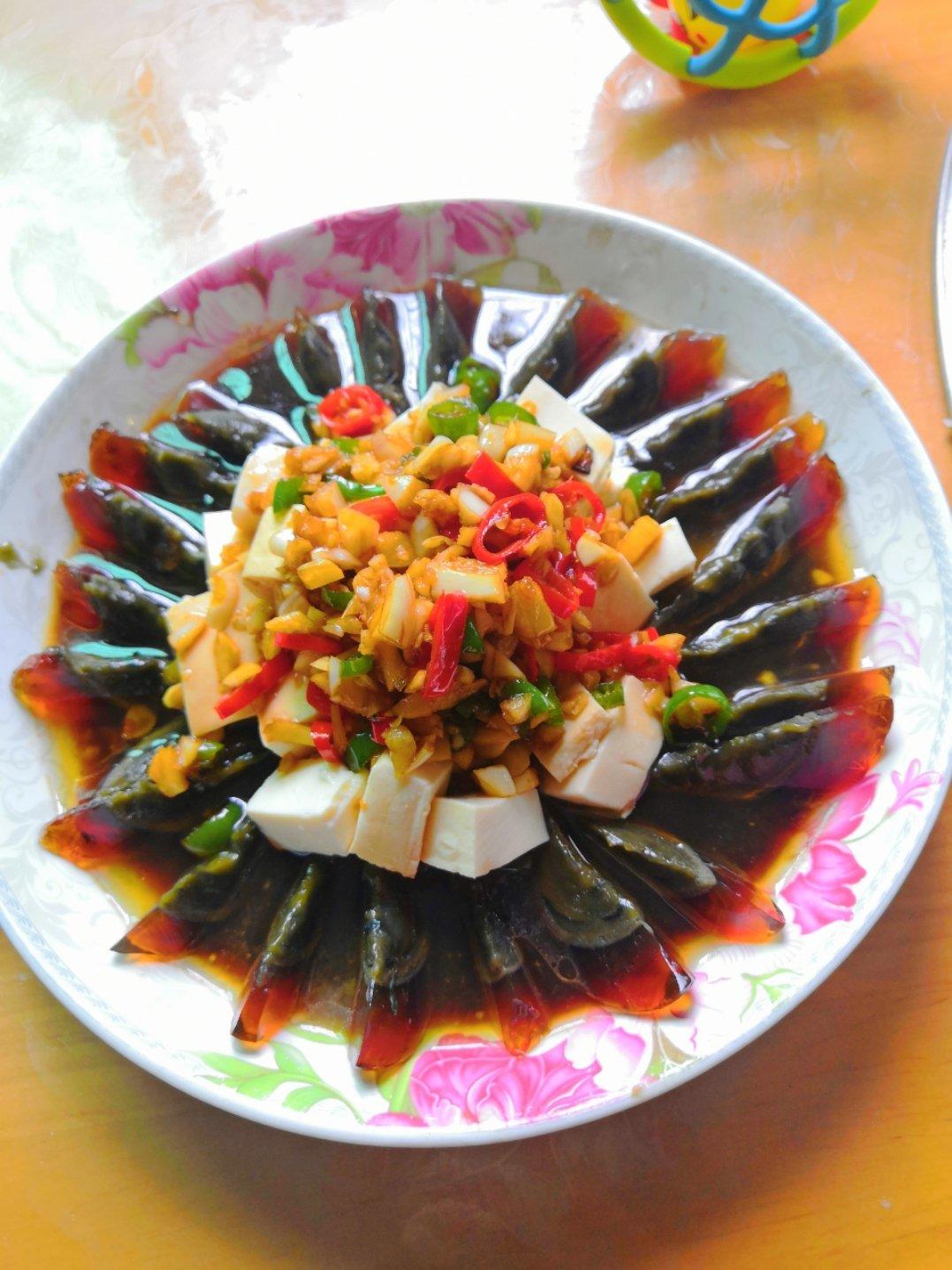 皮蛋豆腐