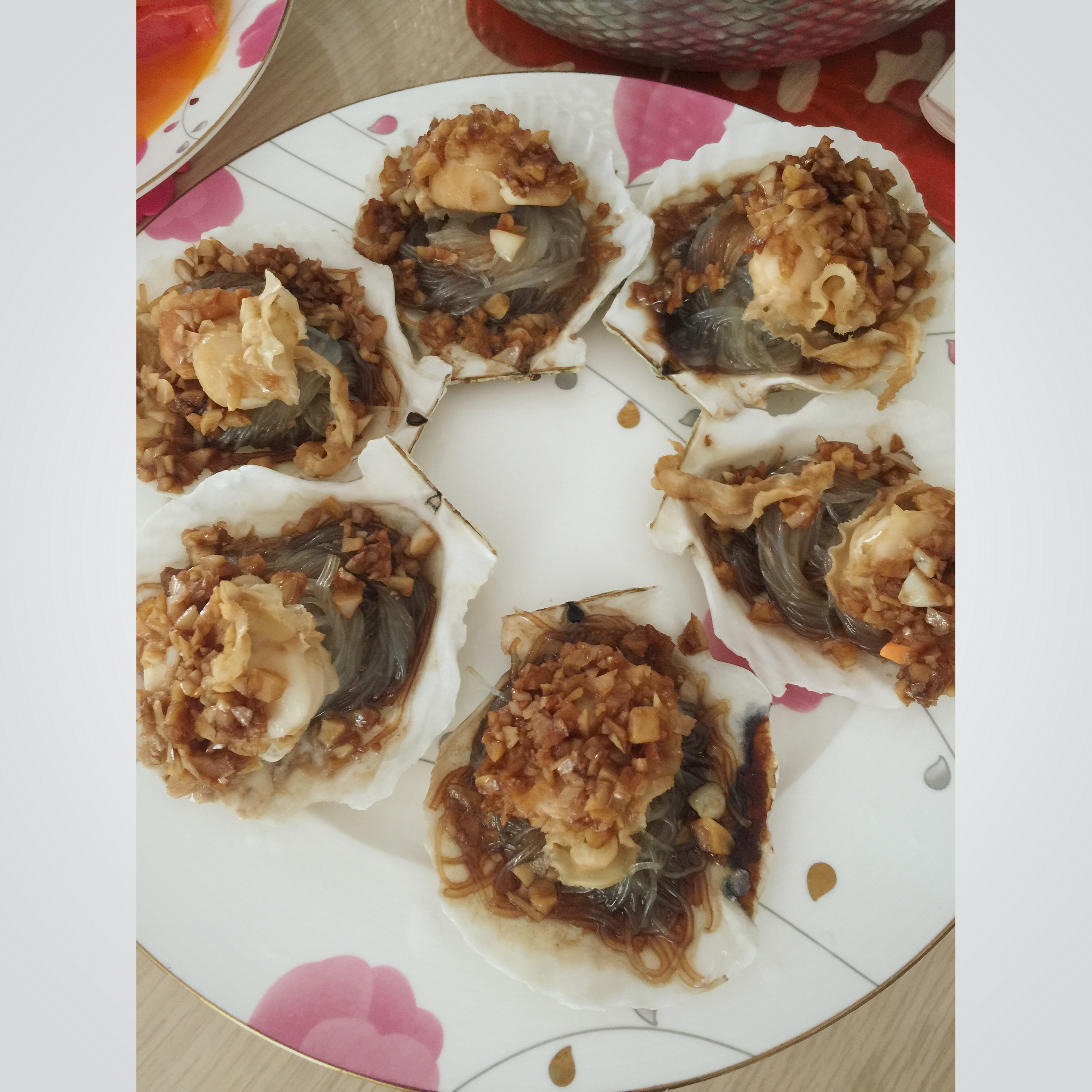 蒜蓉粉丝蒸扇贝