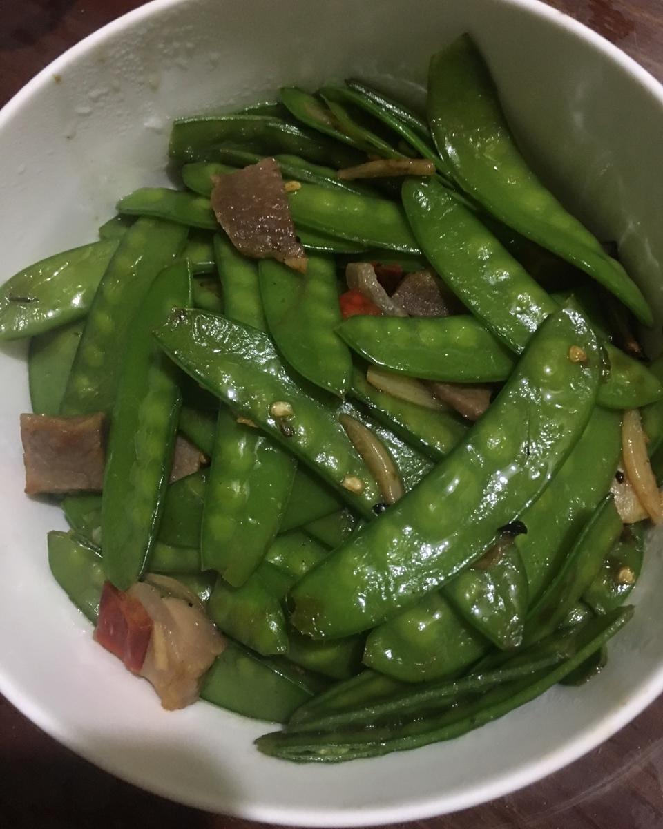 荷兰豆炒腊肉