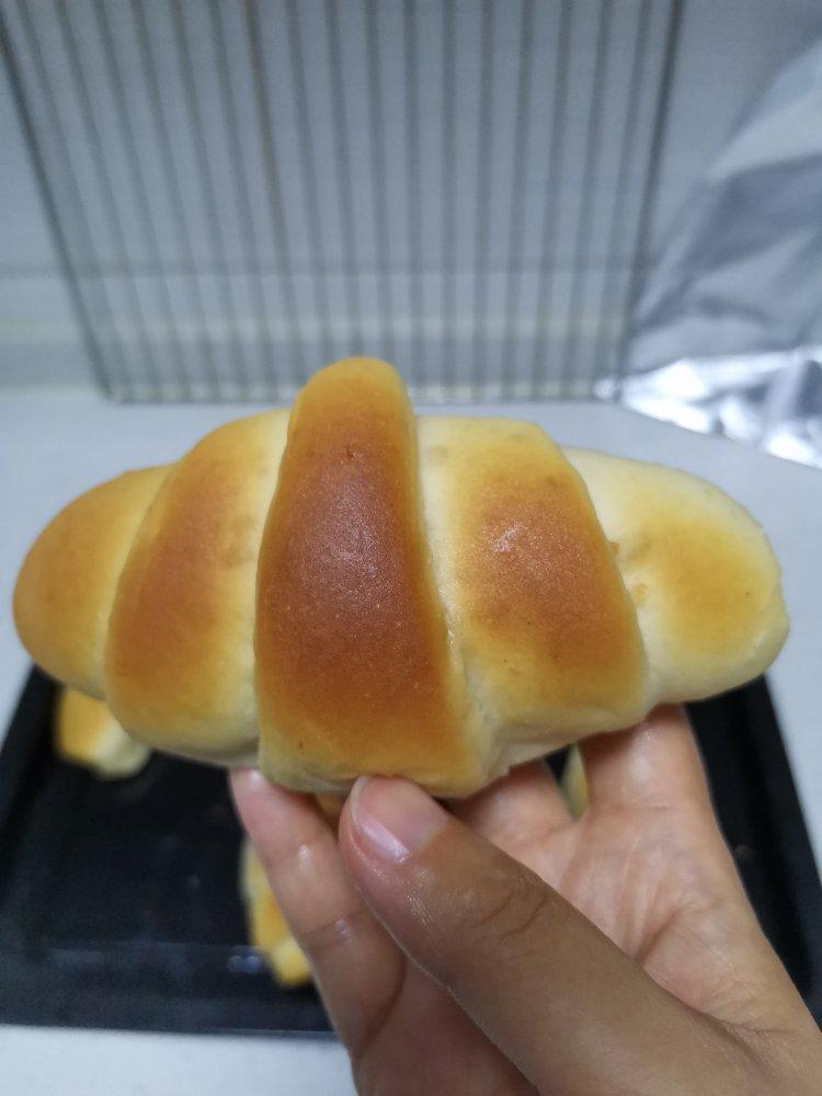 黄金羊角面包