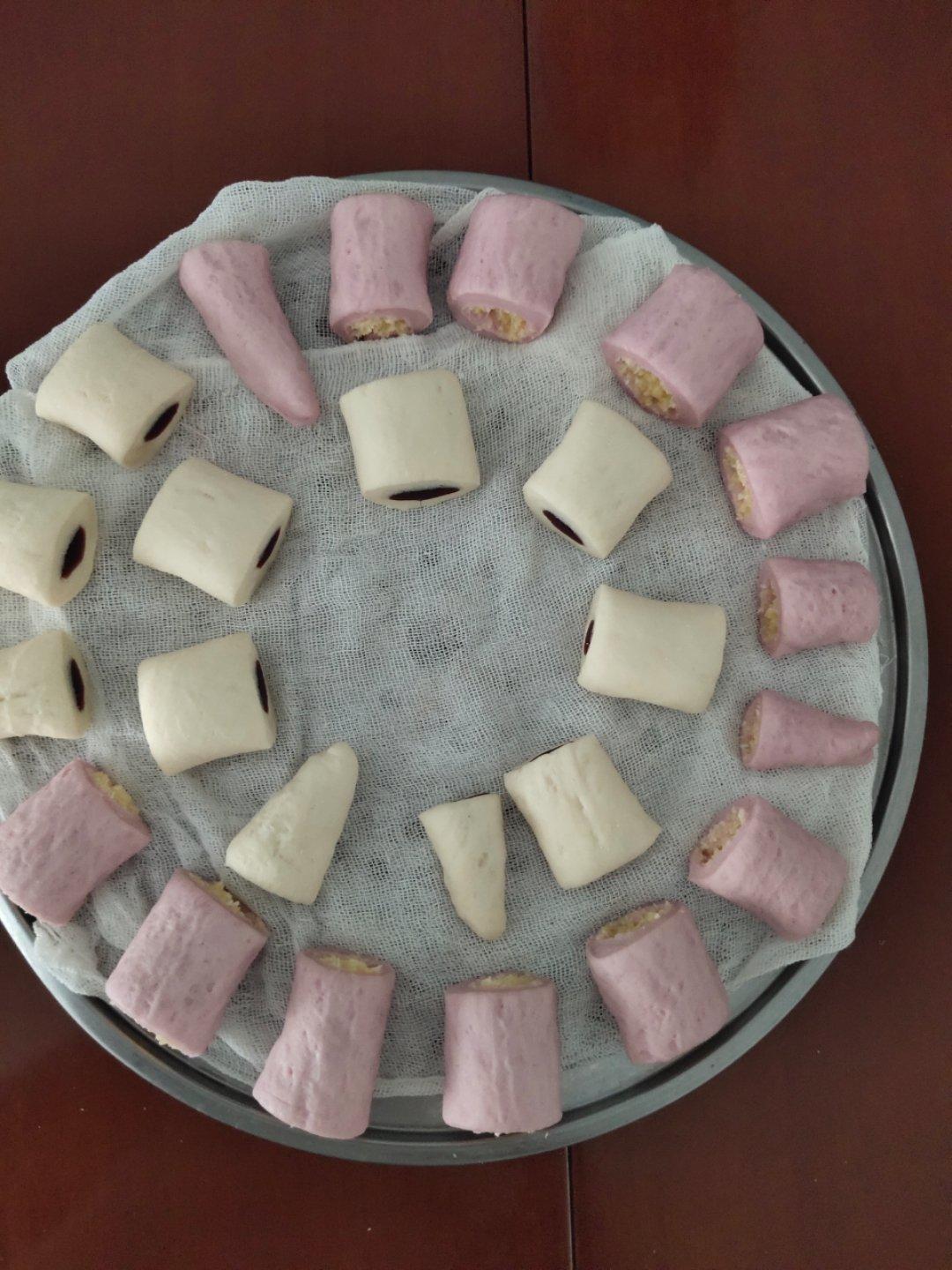 五彩奶香豆沙小馒头