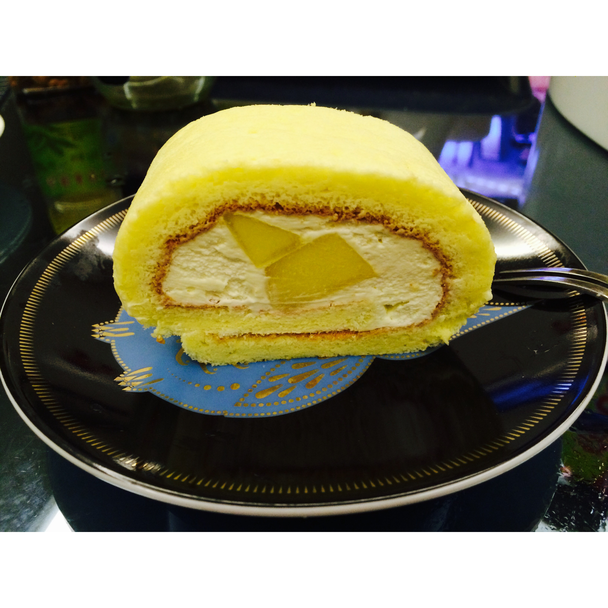 《Tinrry下午茶》教你做基础原味蛋糕卷