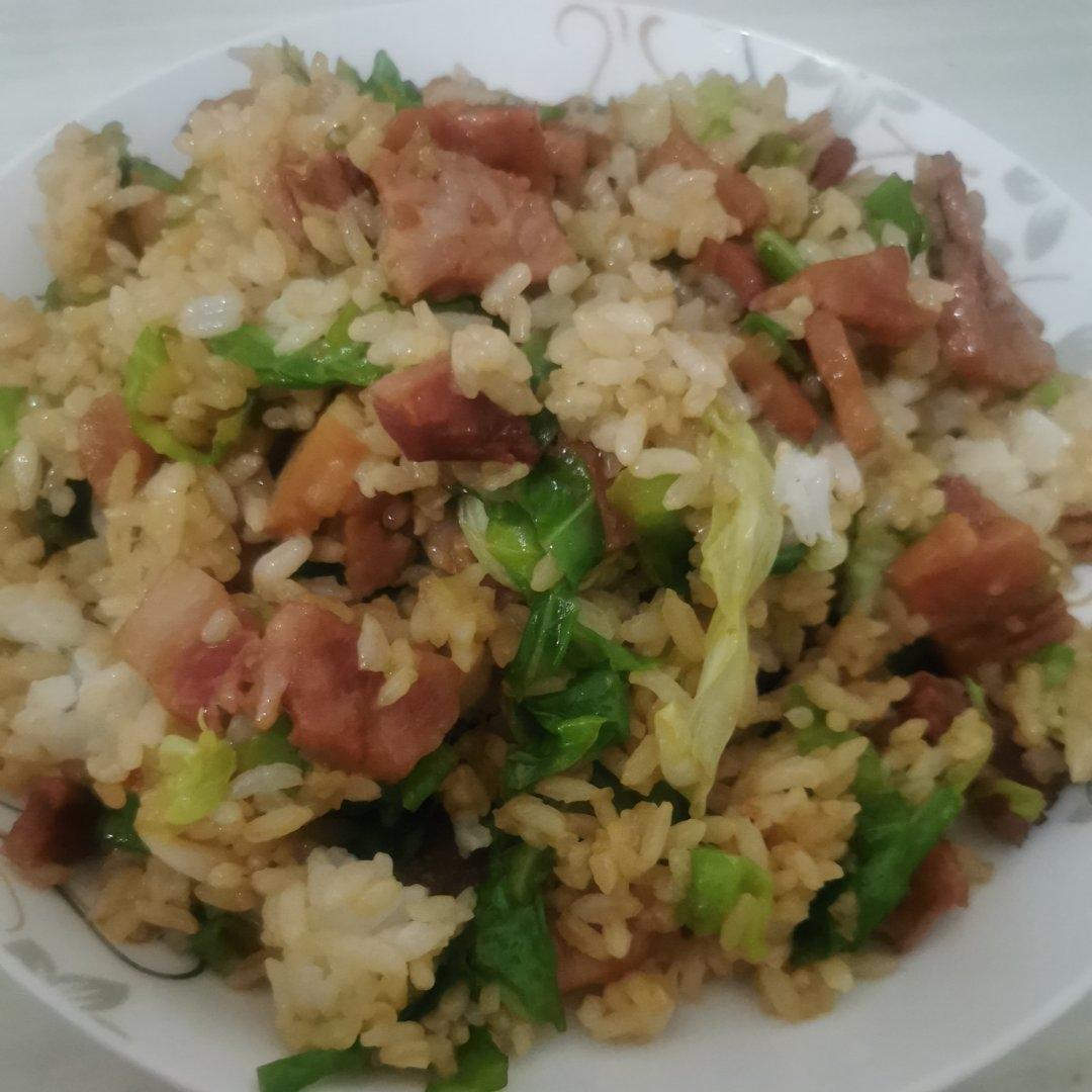 培根酱油炒饭
