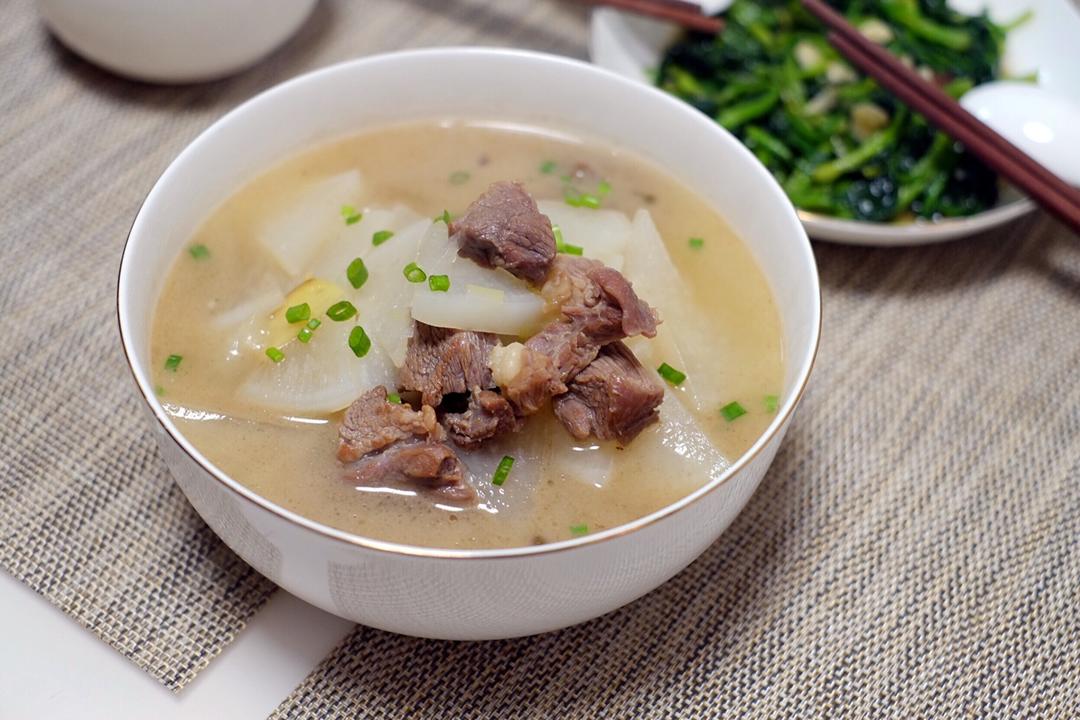 羊肉萝卜汤