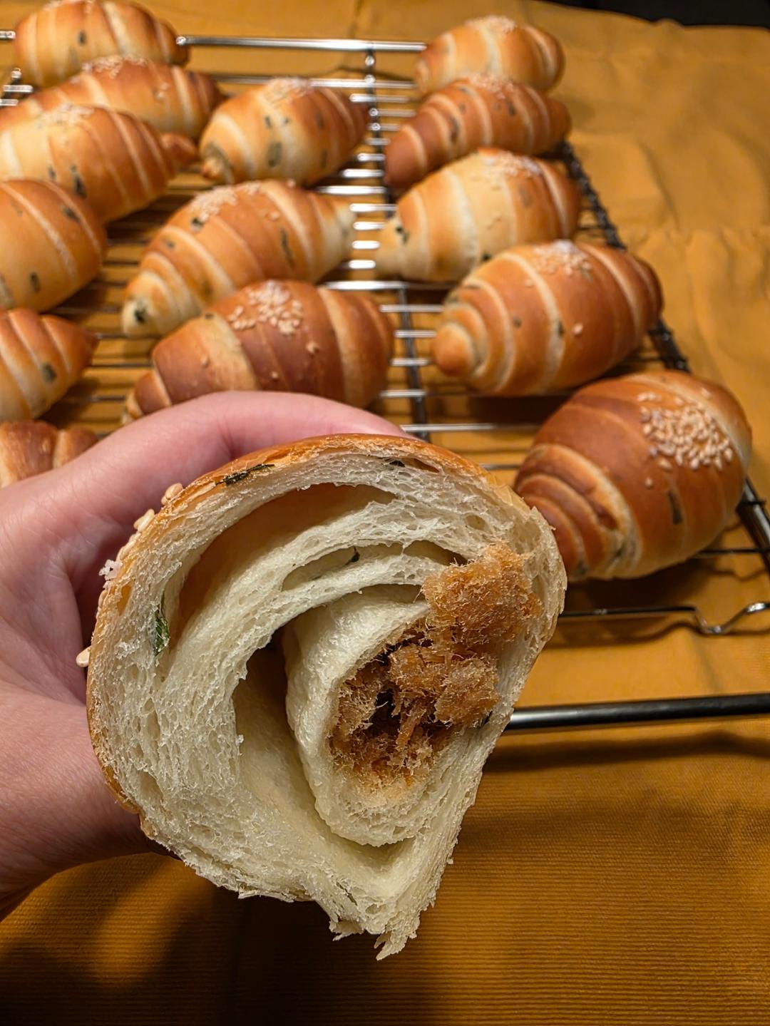 香葱肉松海盐卷