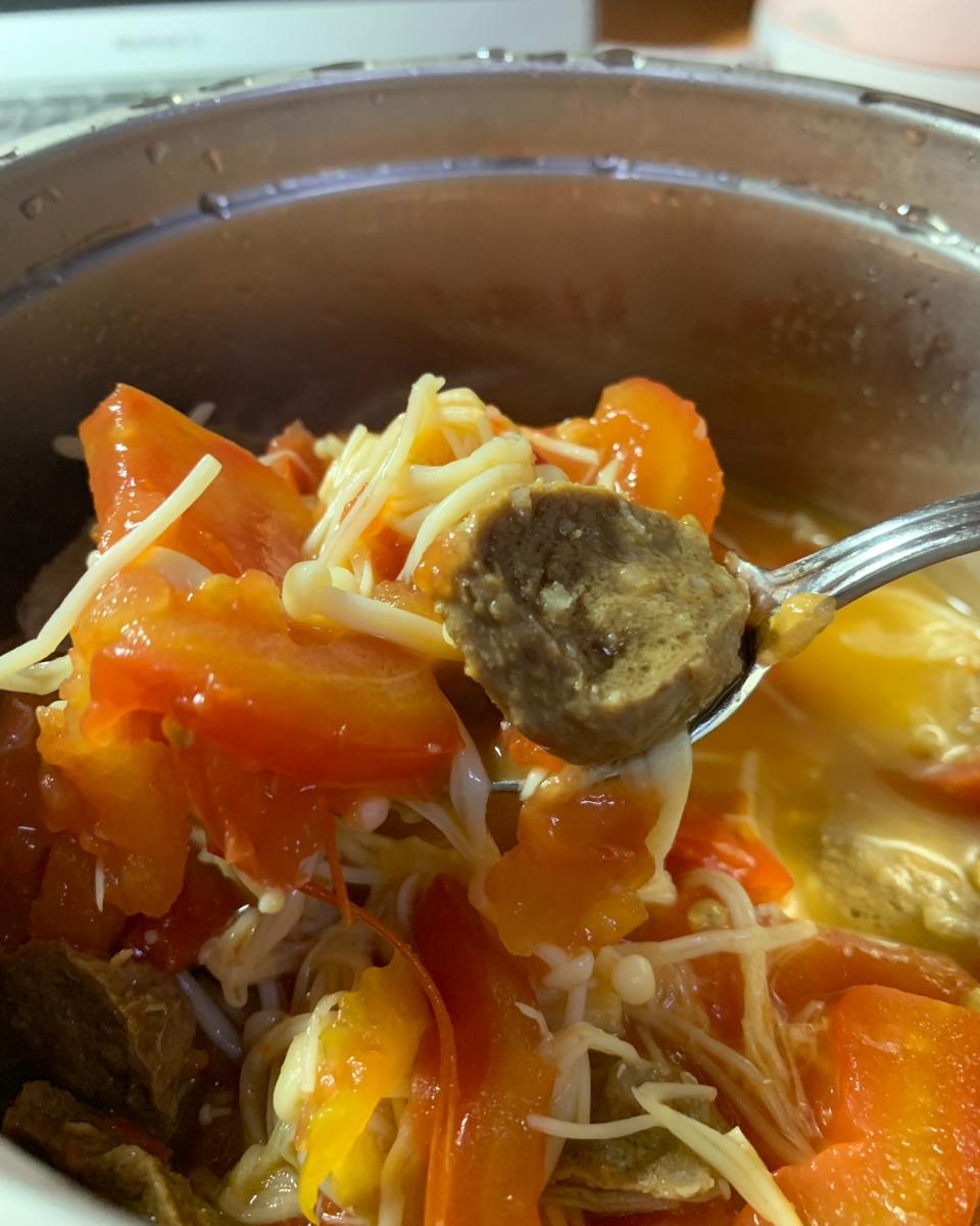 番茄贡丸金针菇汤