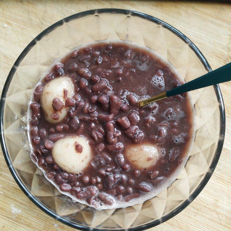 红豆糯米小丸子小汤圆——如何在5分钟内搓好一盘小丸子