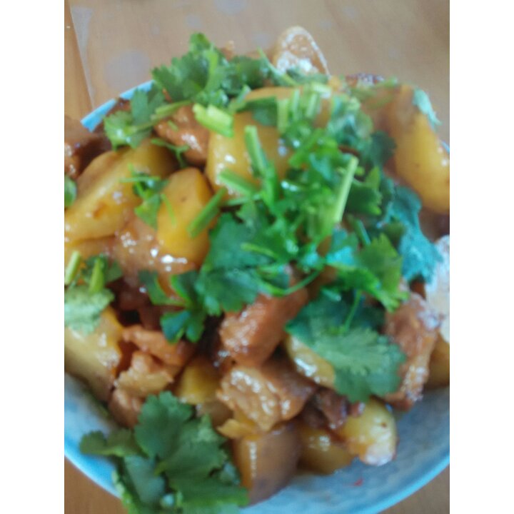 土豆红烧肉
