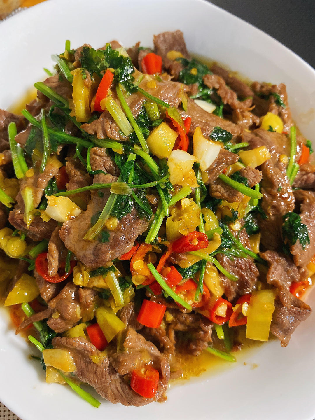 小炒黄牛肉，肉嫩味香！太好吃了简直是米饭杀手！