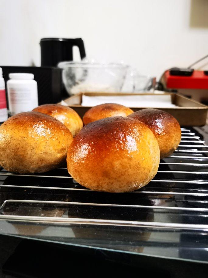 高含量全麦黑糖蜂蜜小面包