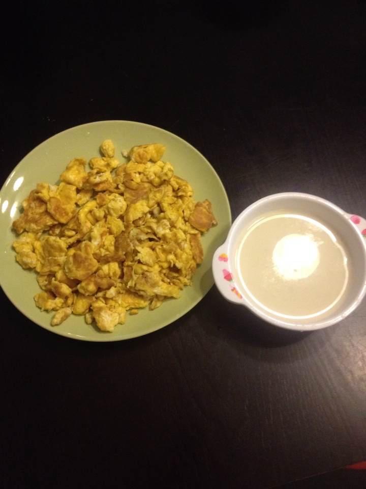 【宝贝早餐100天不重样-2/100】豆浆小米粥配炒鸡蛋
