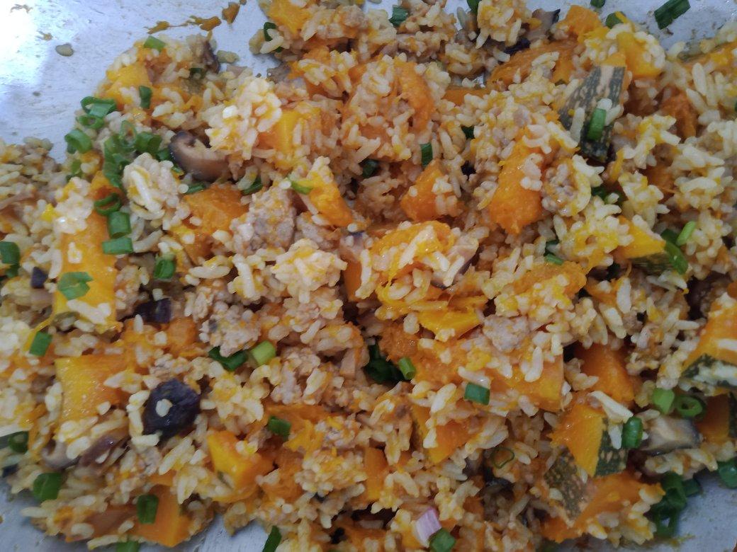 美味到不行的南瓜饭